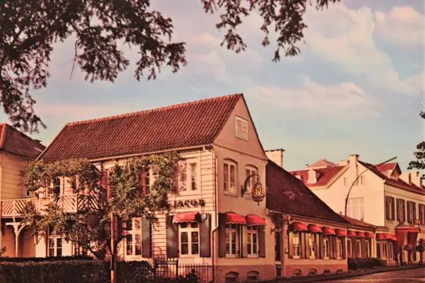 Historical Jacob Buildings with awnings at the front
