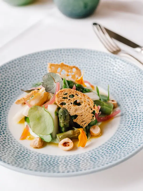 Salatkreation von Thomas Martin und seinem. Küchenteam des Jacobs Restaurants.