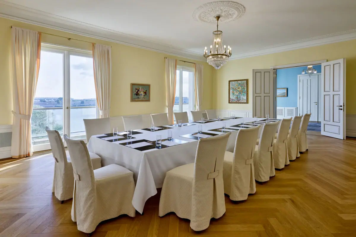 Garden room Louis C. Jacob